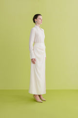 High-Waisted Satin Skirt with Draped Side Detail and Front Slit for Evening Wear