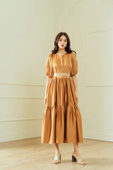 Robe midi en soie à manches bouffantes et jupe à volants pour un volume doux et une élégance féminine