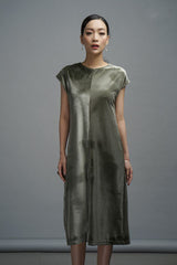 Cap-Sleeve Velvet Midi Dress with Relaxed A-Line Silhouette and Crew Neckline