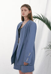 High-Waisted Linen Shorts with Front Pleats and Tailored Hem