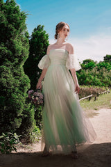 Robe longue en tulle à manches bouffantes et col Bardot Katrina