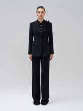 Tailored Notched Blazer in Wool Blend with Sculpted Waist and Single-Breasted Closure
