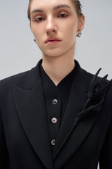 Tailored Notched Blazer in Wool Blend with Sculpted Waist and Single-Breasted Closure