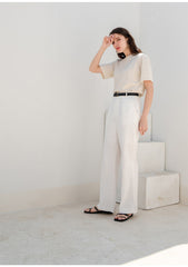 Classic Cotton T-Shirt with Relaxed Fit and Crew Neckline for Effortless Everyday Sophistication