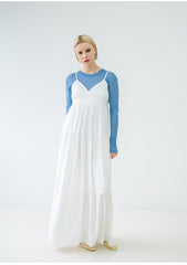 Robe longue en lin à bretelles spaghetti et silhouette fluide