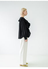 Romantic Linen Blouse with Ruffle Detailing and Flowing Sleeves for Effortless Feminine Elegance