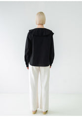 Romantic Linen Blouse with Ruffle Detailing and Flowing Sleeves for Effortless Feminine Elegance