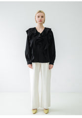 Romantic Linen Blouse with Ruffle Detailing and Flowing Sleeves for Effortless Feminine Elegance