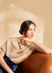 Silk Midi Skirt with Side Slit and Figure-Flattering High Waist Design