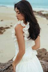 Robe longue en soie à volants, corsage ajusté et jupe fluide pour mariages et événements romantiques