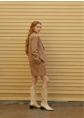 Tailored Linen Blazer with Structured Silhouette