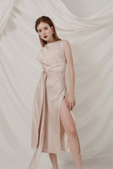 Sleeveless Silk Dress with Side Tie and High Slit for Elegant Evening Occasions