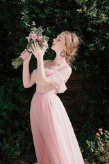Robe longue en tulle à manches bouffantes et col Bardot Katrina