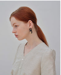 V-Neck Button-Down Linen Midi Dress with Fitted Waist and Short Sleeves