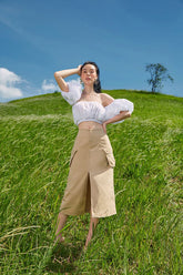 Linen Off-Shoulder Puff Sleeve Crop Top with Elastic Hem – Lightweight Statement Summer Blouse