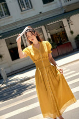 Robe midi boutonnée en organza avec manches bouffantes et taille froncée pour une tenue de jour élégante