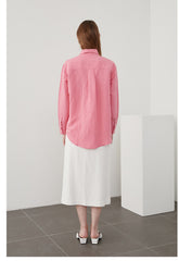 Chemise boutonnée en lin à col classique et manches longues