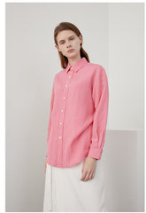 Chemise boutonnée en lin à col classique et manches longues