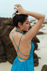 Robe longue à volants en organza de soie avec détails froncés et silhouette fluide pour un look de villégiature