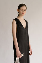 Sleeveless V-Neck Midi Linen Dress with Tailored Back Seam