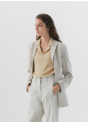 Tailored Linen Blazer with Notch Lapel and Front Flap Pockets for Women