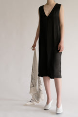 Sleeveless V-Neck Midi Linen Dress with Tailored Back Seam