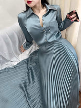 Silk Button-Up Blouse with Pointed Collar and Long Sleeves for Polished and Elegant Styling