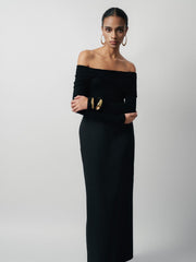 Off-Shoulder Fitted Long-Sleeve Top with Elegant Folded Neckline and Sculpted Fit
