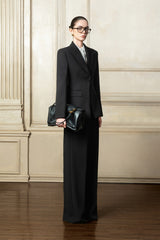 Structured Crepe Tailored Blazer with Padded Shoulders and Nipped-In Waist Design