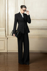 Structured Crepe Tailored Blazer with Padded Shoulders and Nipped-In Waist Design
