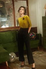 Chemisier en velours doux à manches 3/4 et taille froncée pour un style de soirée élégant