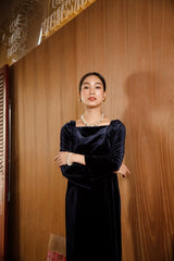 Square Neck Velvet Dress with Long Flared Sleeves and Elegant Floor-Length Silhouette