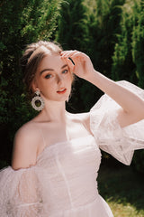Robe longue en tulle à manches bouffantes et col Bardot Katrina