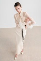 Jupe midi texturée en laine mélangée avec taille haute et silhouette ajustée pour un style raffiné